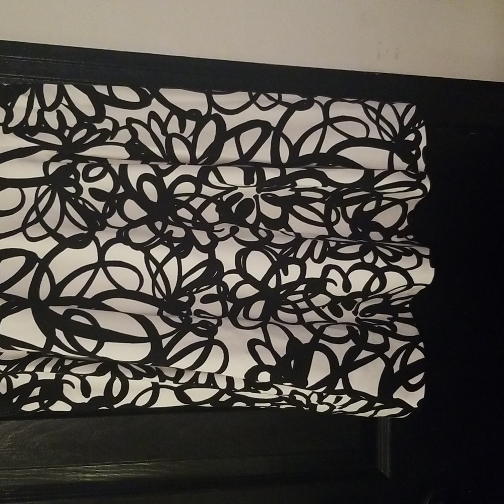 Women's DKNY Black and White Abstract Print; Sleevesless A Line Dress; Size 14 - Picture 2 of 8